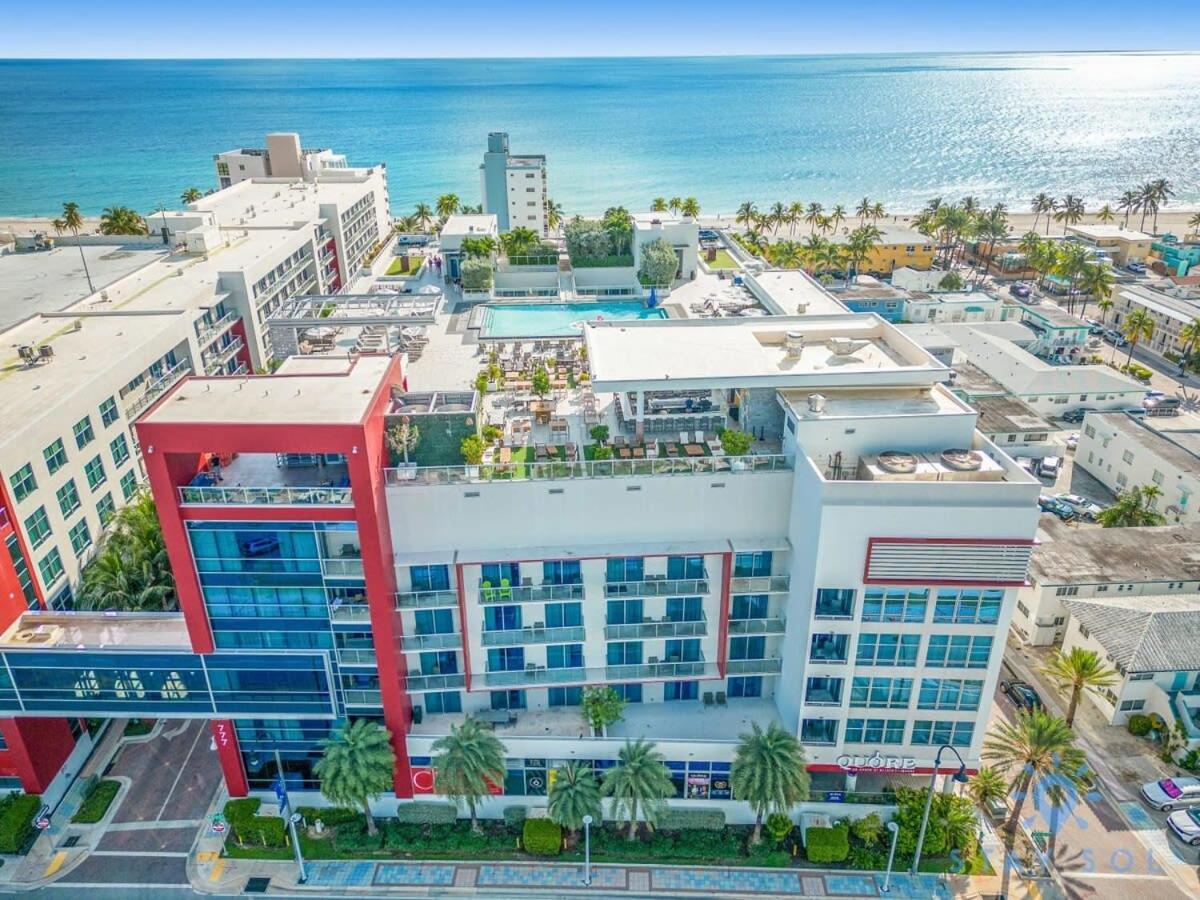 Rooftop Pool & Hot Tub - Gym - Hollywood Beach Kültér fotó